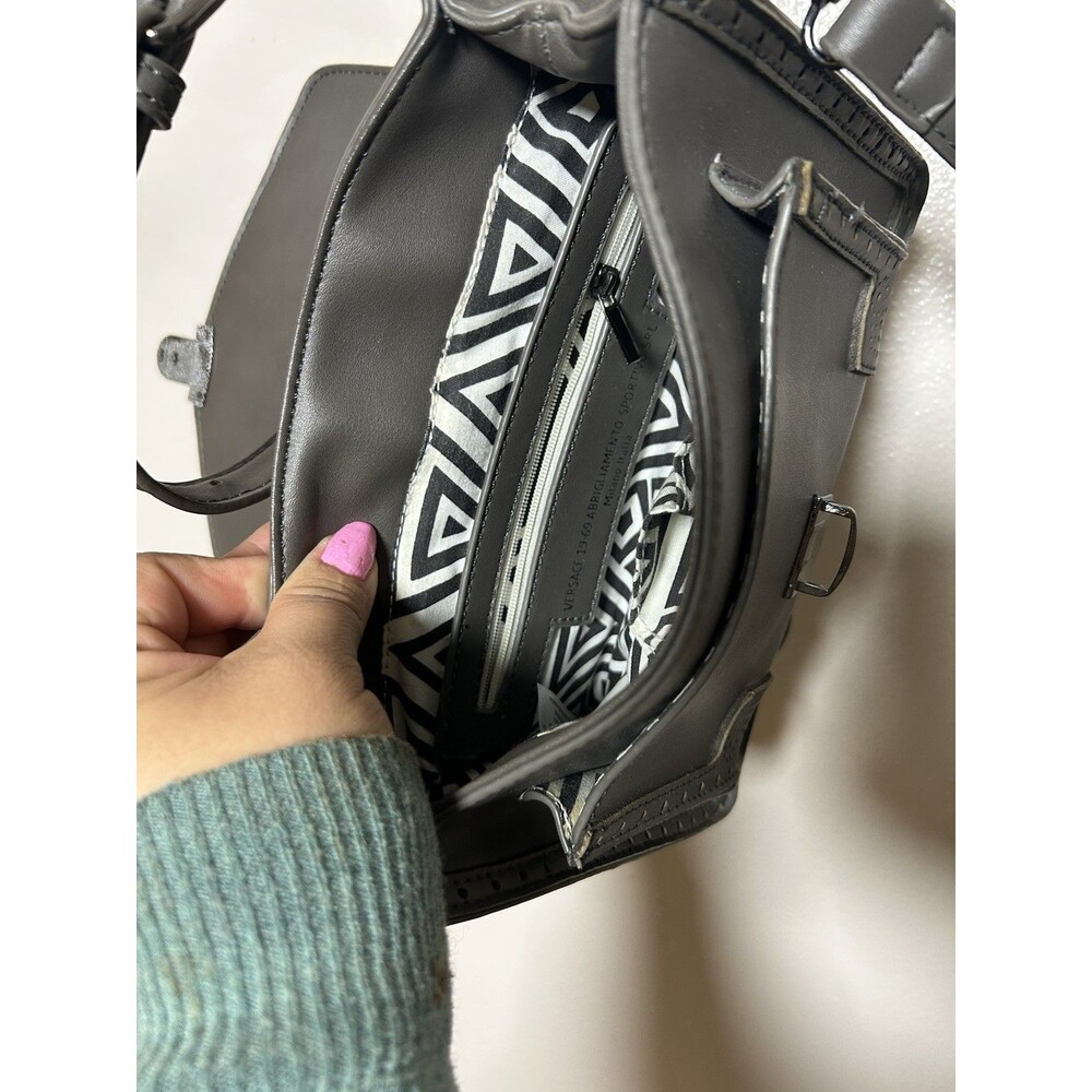 Versace 19-69 Abbigliamento SPORTIVO SRL - Gray, Cross/Satc - Picture 6 of 8